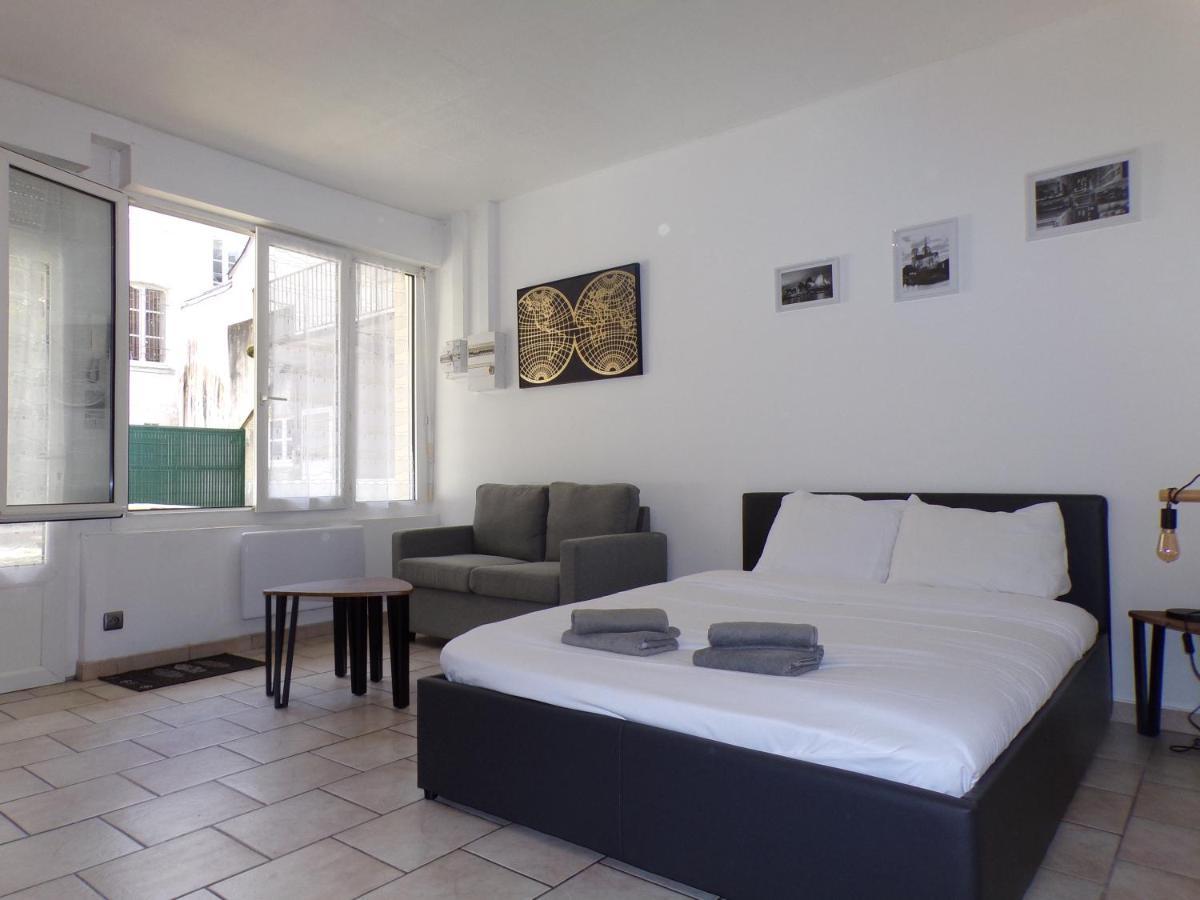 Studio Paul - Terrasse - Parking Gratuit - Need And Co Apartment Blois Ngoại thất bức ảnh